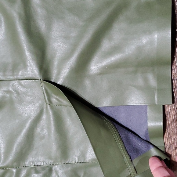 Adidas x ivy park NWT vegan faux leather wild pine green midi skirt - Picture 15 of 16